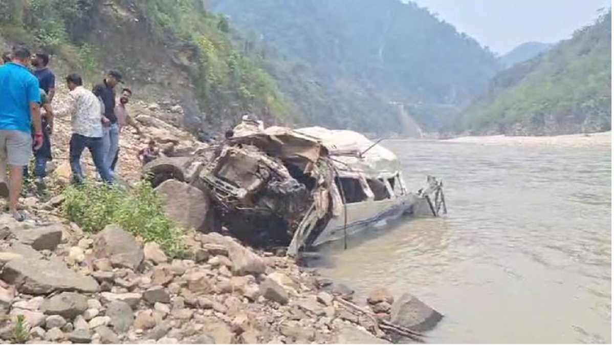 रुद्रप्रयाग सड़क हादसे पर सीएम धामी ने जताया दुख, दिए जांच के आदेश रुद्रप्रयाग सड़क हादसे पर सीएम धामी ने जताया दुख, दिए जांच के आदेश